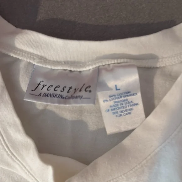 Freestyle White Short Sleeve Tee-Athletic EUC - Picture 3 of 3